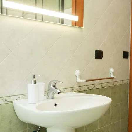 Apartment Prestige White